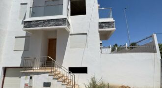 VILLA SEMI FINIE ACHAKAR