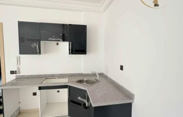 Appartement 2 chambre vue piscine 2km de Malabata