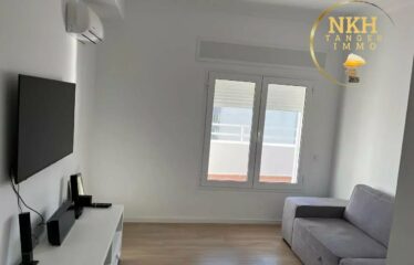 Penthouse 376 m² face à la mer – Dernier étage, centre de Tanger