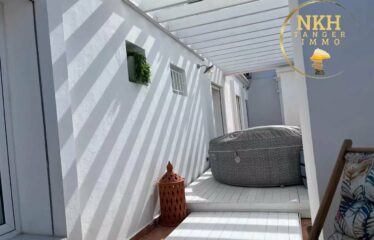 Penthouse 376 m² face à la mer – Dernier étage, centre de Tanger
